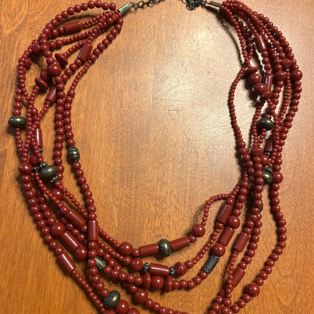 ✂️ Chic Multi-Strand Red Beaded Necklace